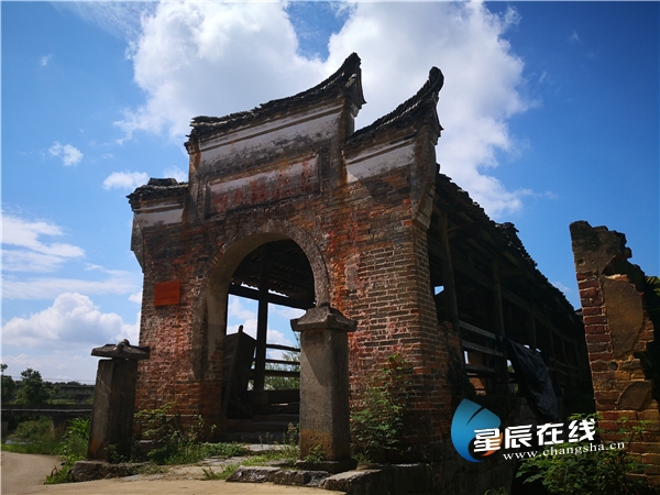 诗话桥丨杨雄心：无语风雨桥